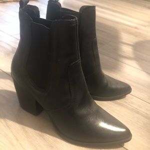 Black Patricia  Steve Madden booties